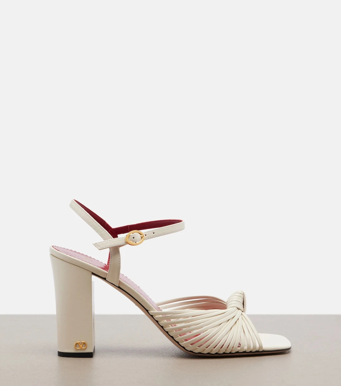 Valentino Garavani - Annet leather slingback sandals