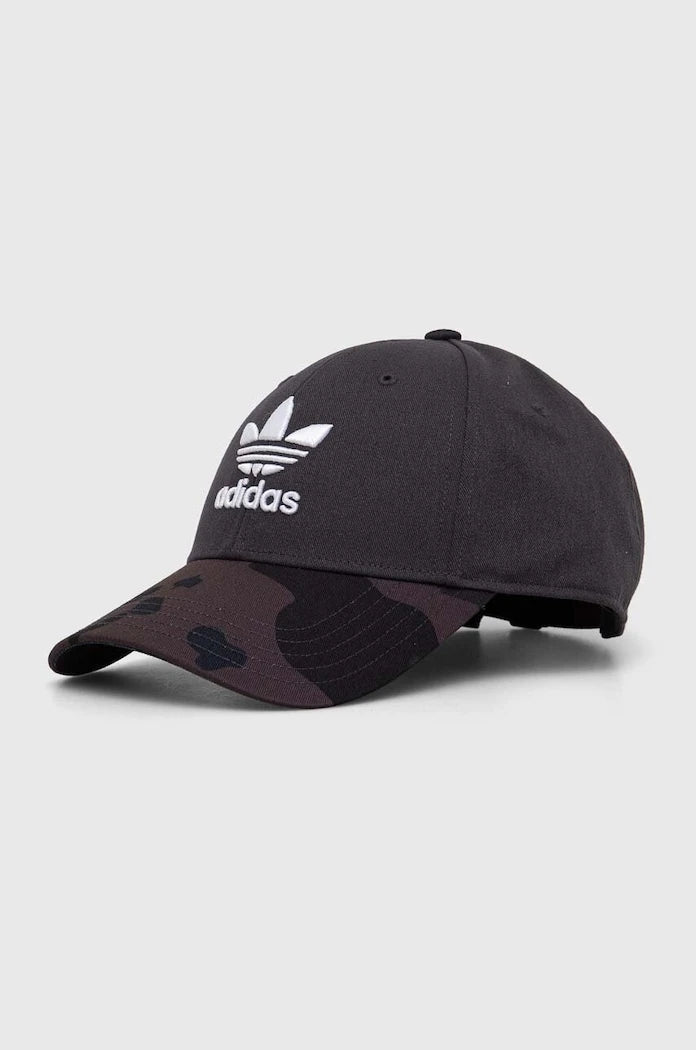 Шапка с козирка adidas Originals