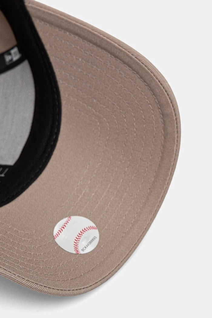 New Era OUTLINE 9FORTY® Pamuklu Vizörlü Şapka