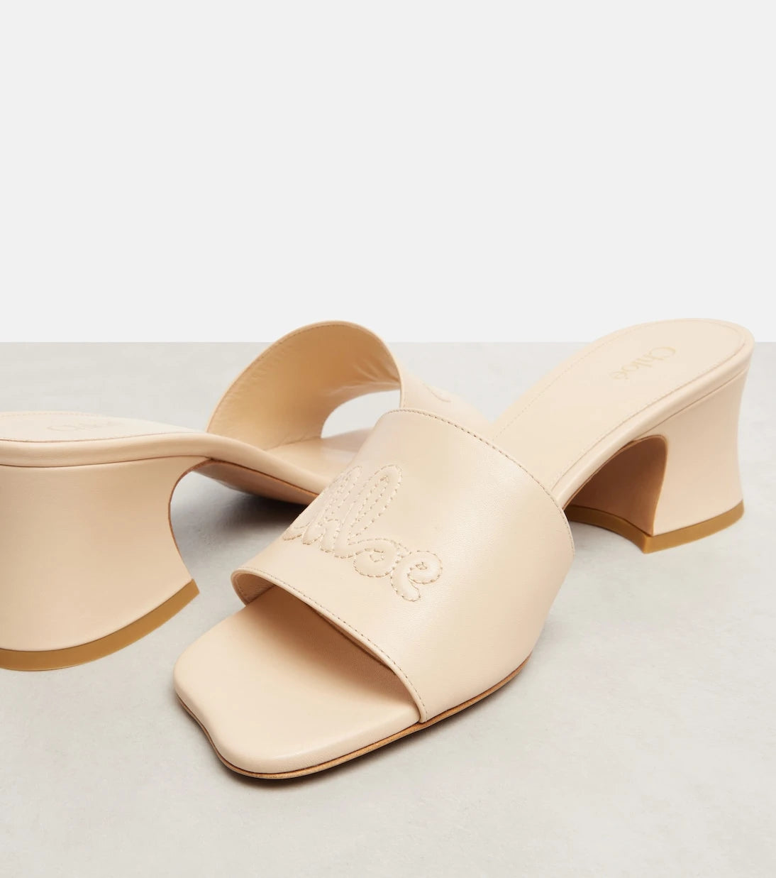 Chloé - Chloé Soleil 55 logo leather mules
