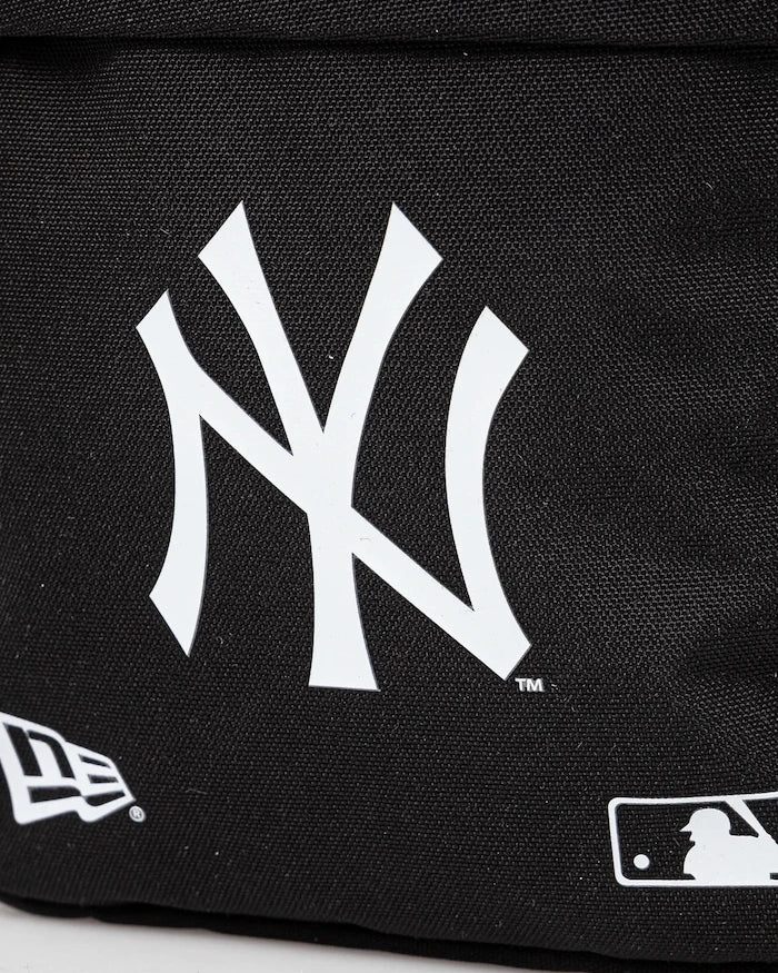 New Era - Чанта бъбрек MLB SIDE BAG NYY BLK