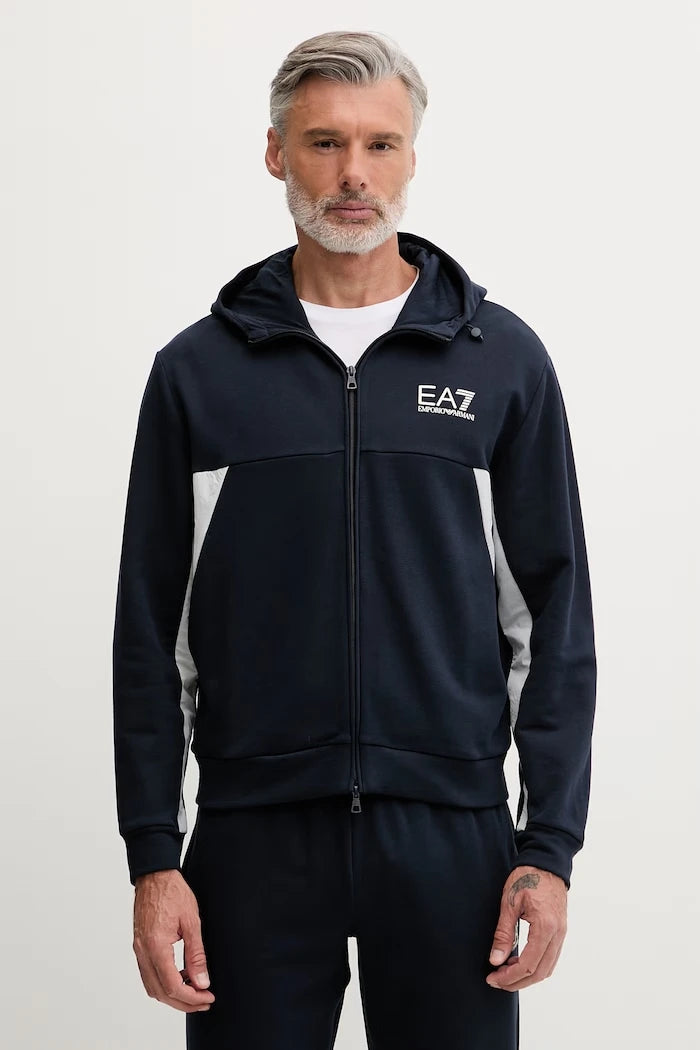 EA7 Emporio Armani erkek spor takımı