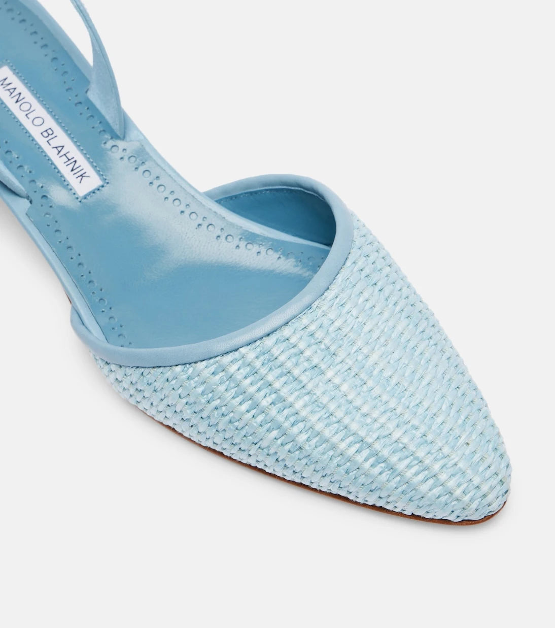 Manolo Blahnik - حذاء ريفرون المفتوح من الخلف من الرافية