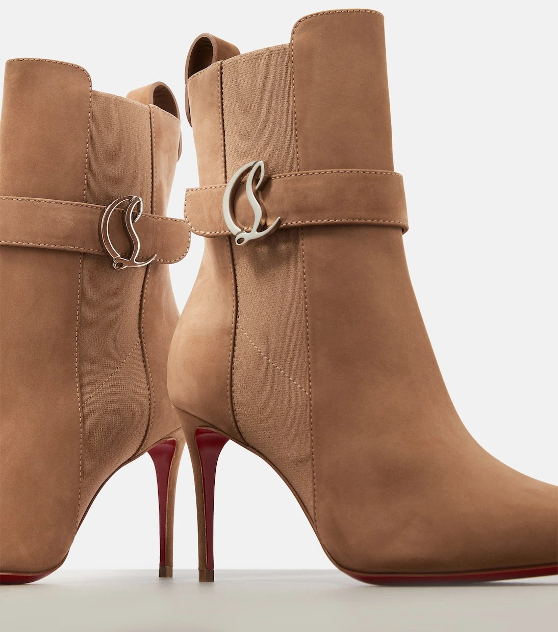 Christian Louboutin - CL Chelsea Booty حذاء الكاحل من الشمواه