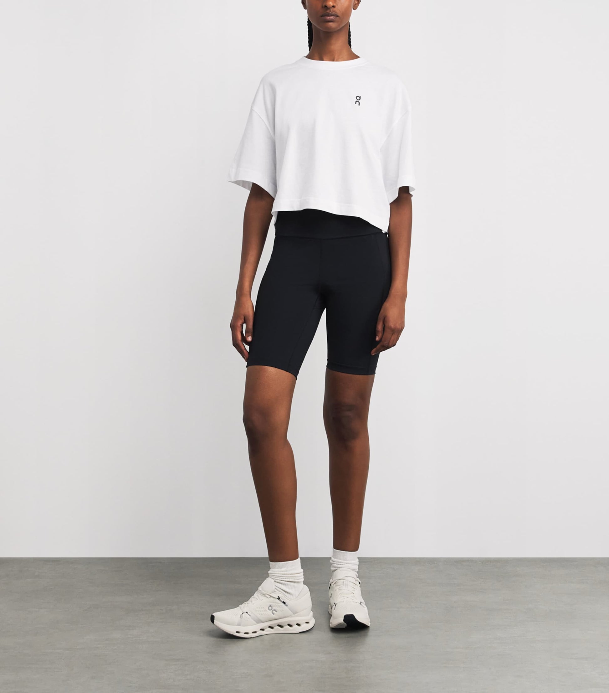 On Ivory Cloudsurfer 2 Trainers