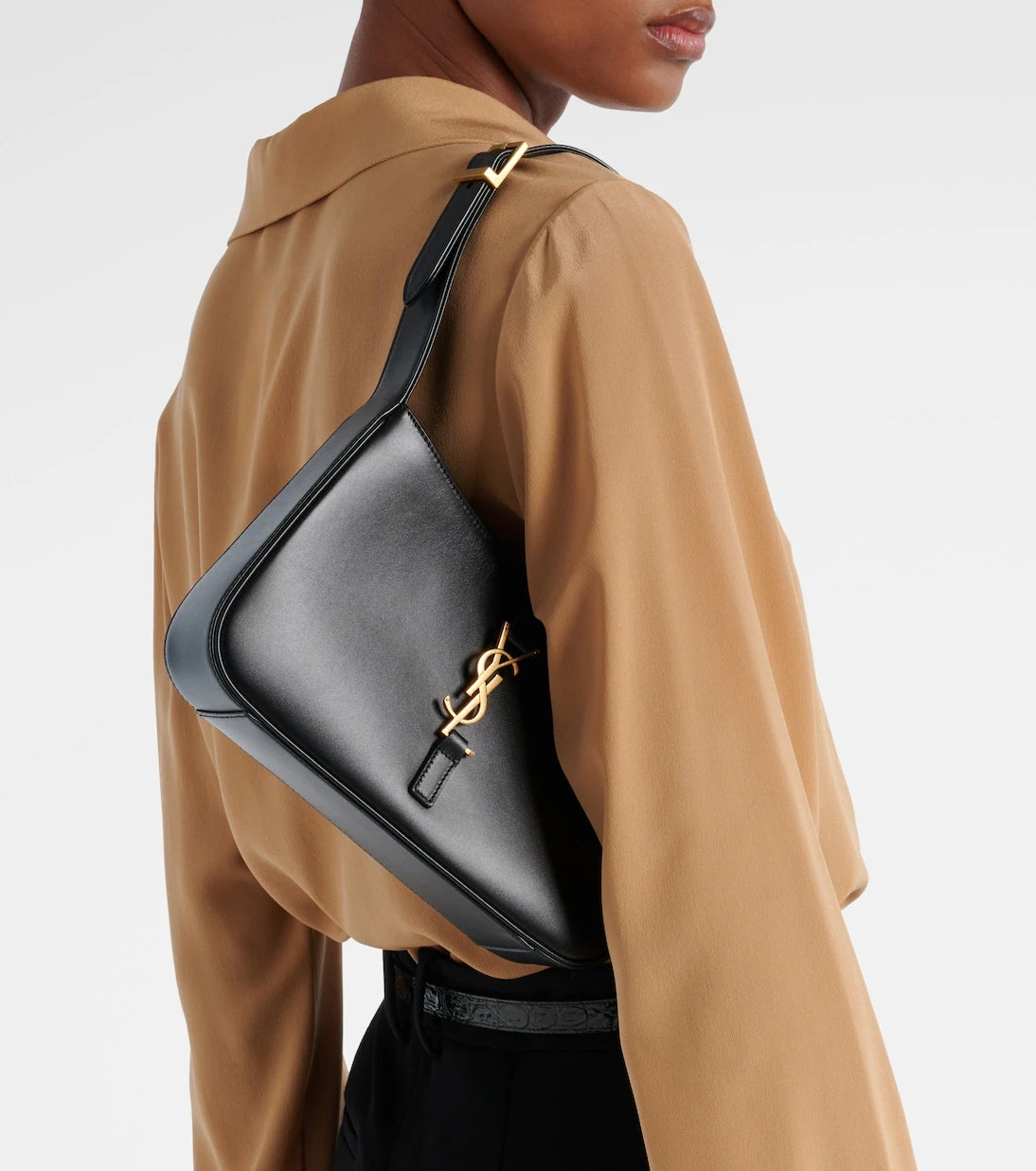 Saint Laurent - Le 5 à 7 leather shoulder bag