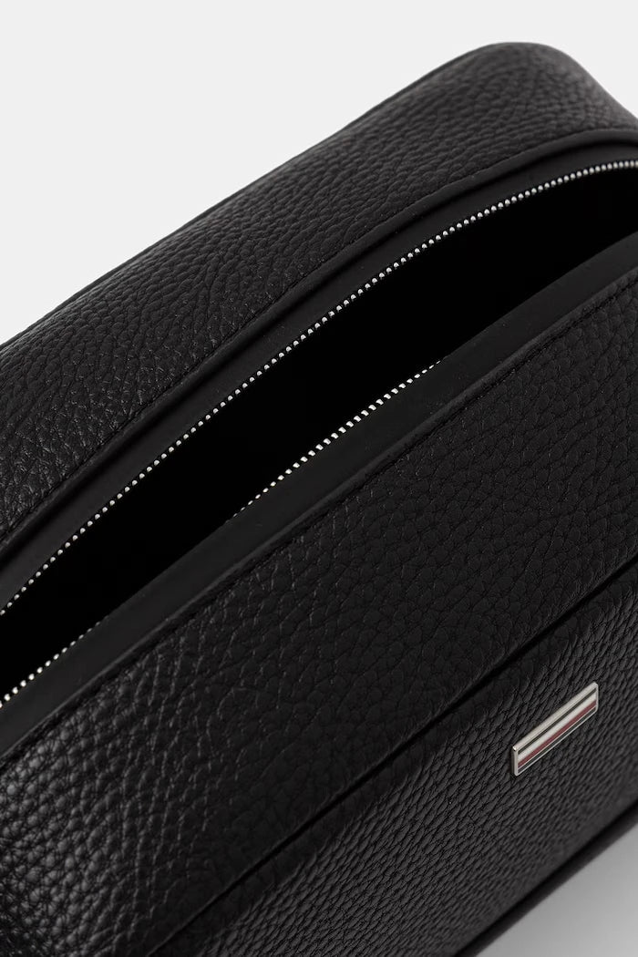 Tommy Hilfiger erkek suni deri kozmetik çantası
