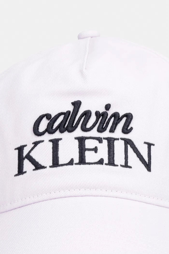 Calvin Klein Шапка с козирка от памук