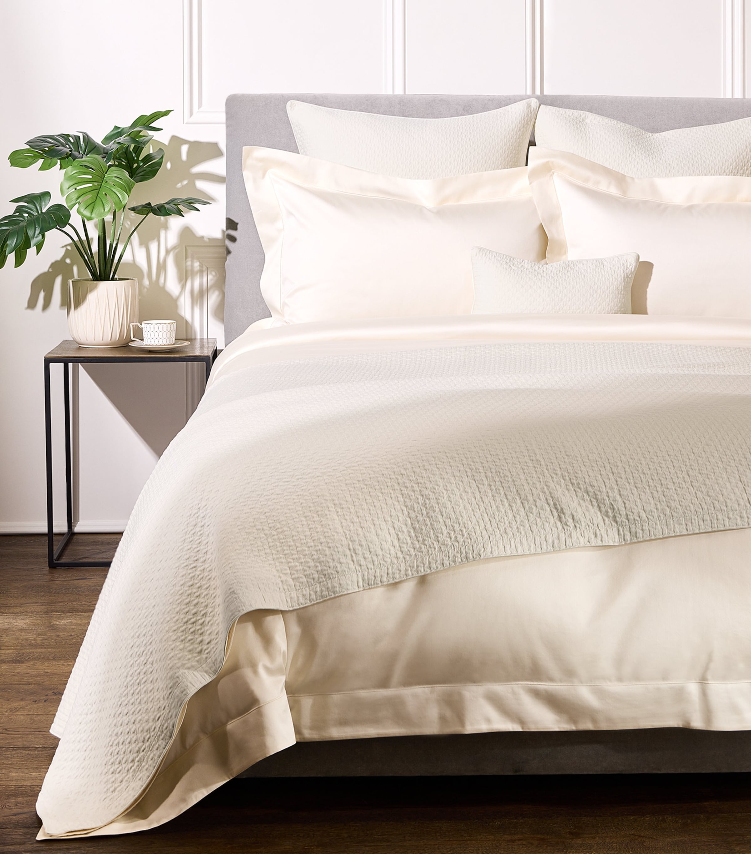 Prince King Bedspread (245cm x 255cm)