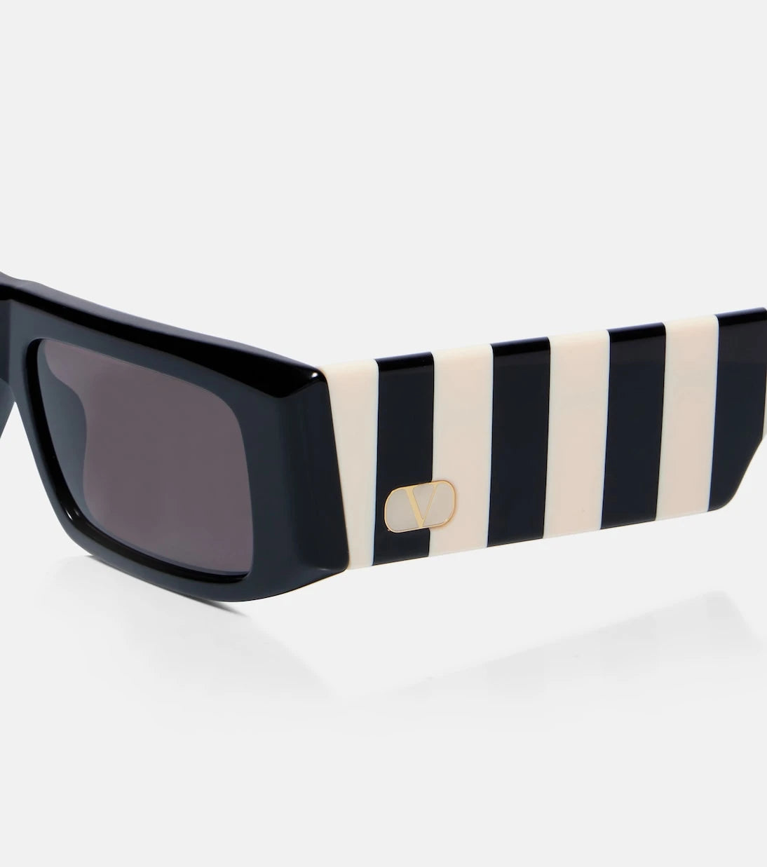 Valentino - Ultra Vintage VLogo flat-top sunglasses