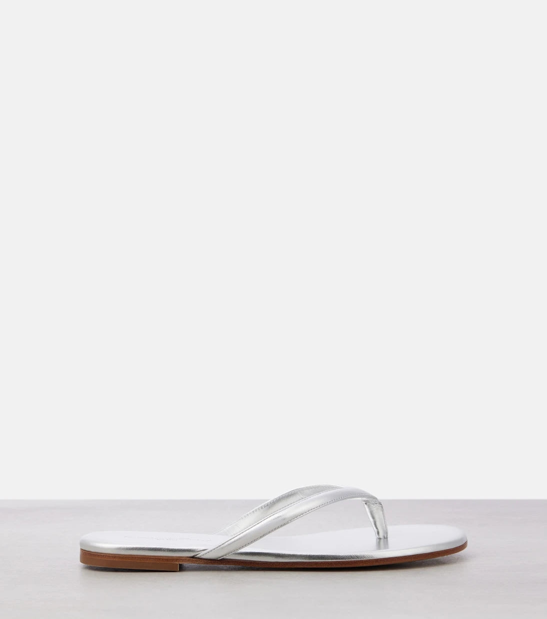 Gianvito Rossi - Calypso metallic leather thong sandals