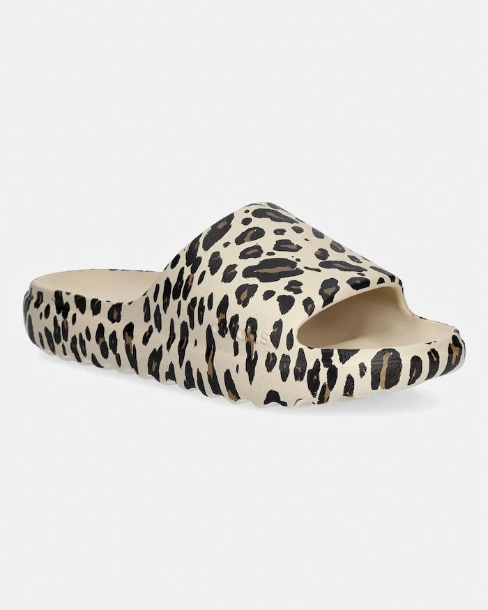 adidas havuz terlikleri Adilette Lumia
