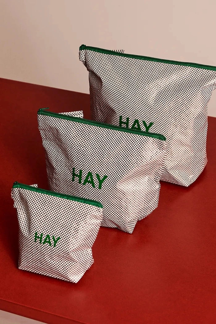 Комплект сашета HAY Candy Mono Wash Bag (3 броя)