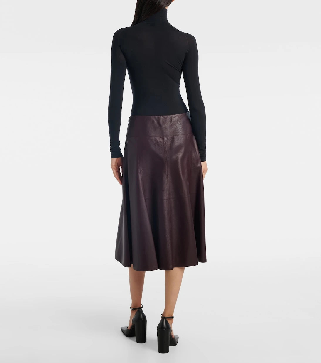 Alaïa - تنورة ميدي جلدية بقصة منخفضة الخصر