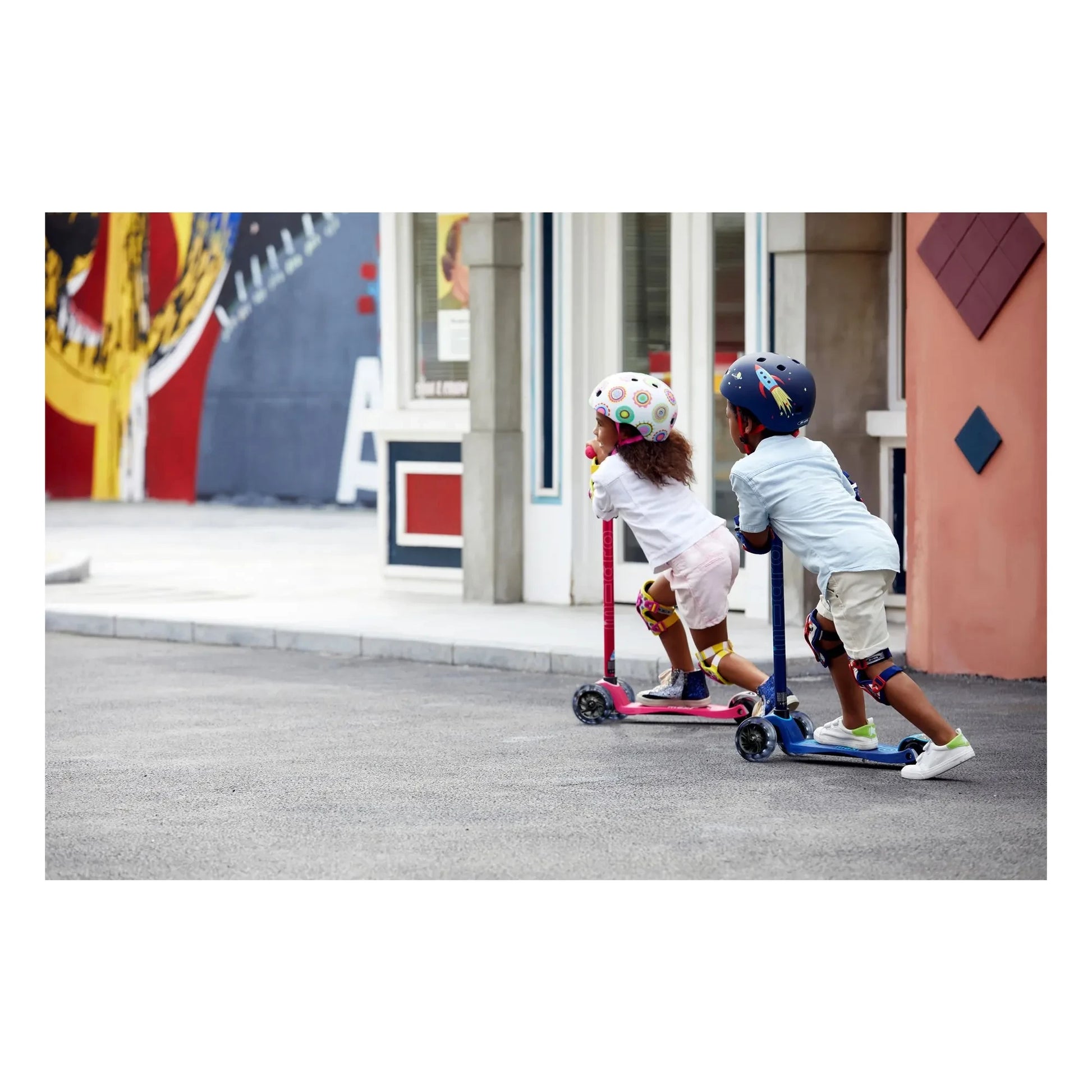 Micro - Maxi LED scooter | Fuchsia