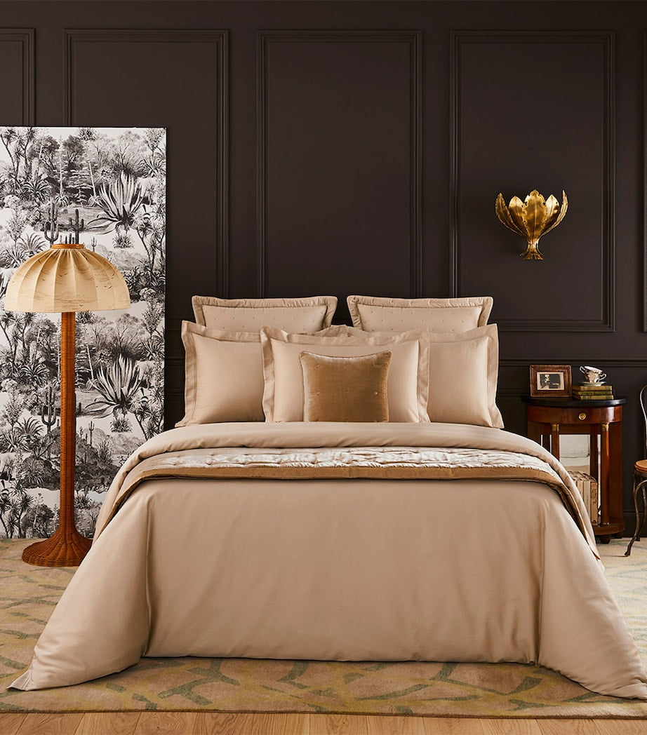 Triomphe Standard Oxford Pillowcase (50cm x 75cm)