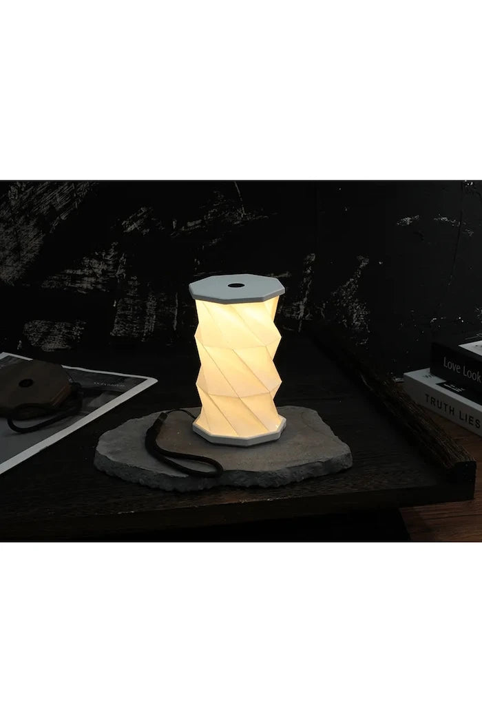 Безжична led лампа Gingko Design Mini TwistHexagon Light 8,2 x 8,2 x 1,5 cm