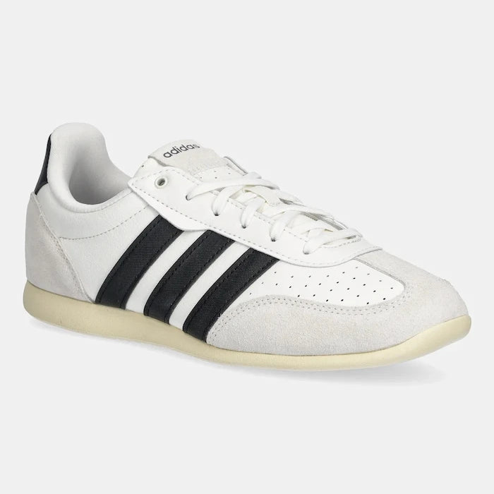 Маратонки adidas Barreda