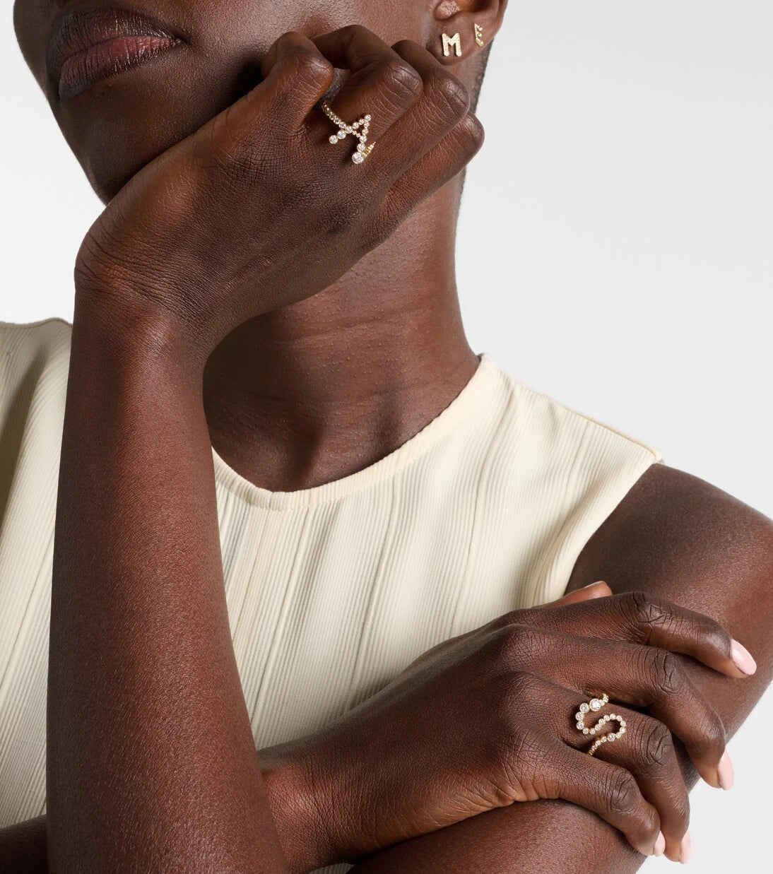 Sophie Bille Brahe - Initial Ensemble 18kt gold ring with diamonds