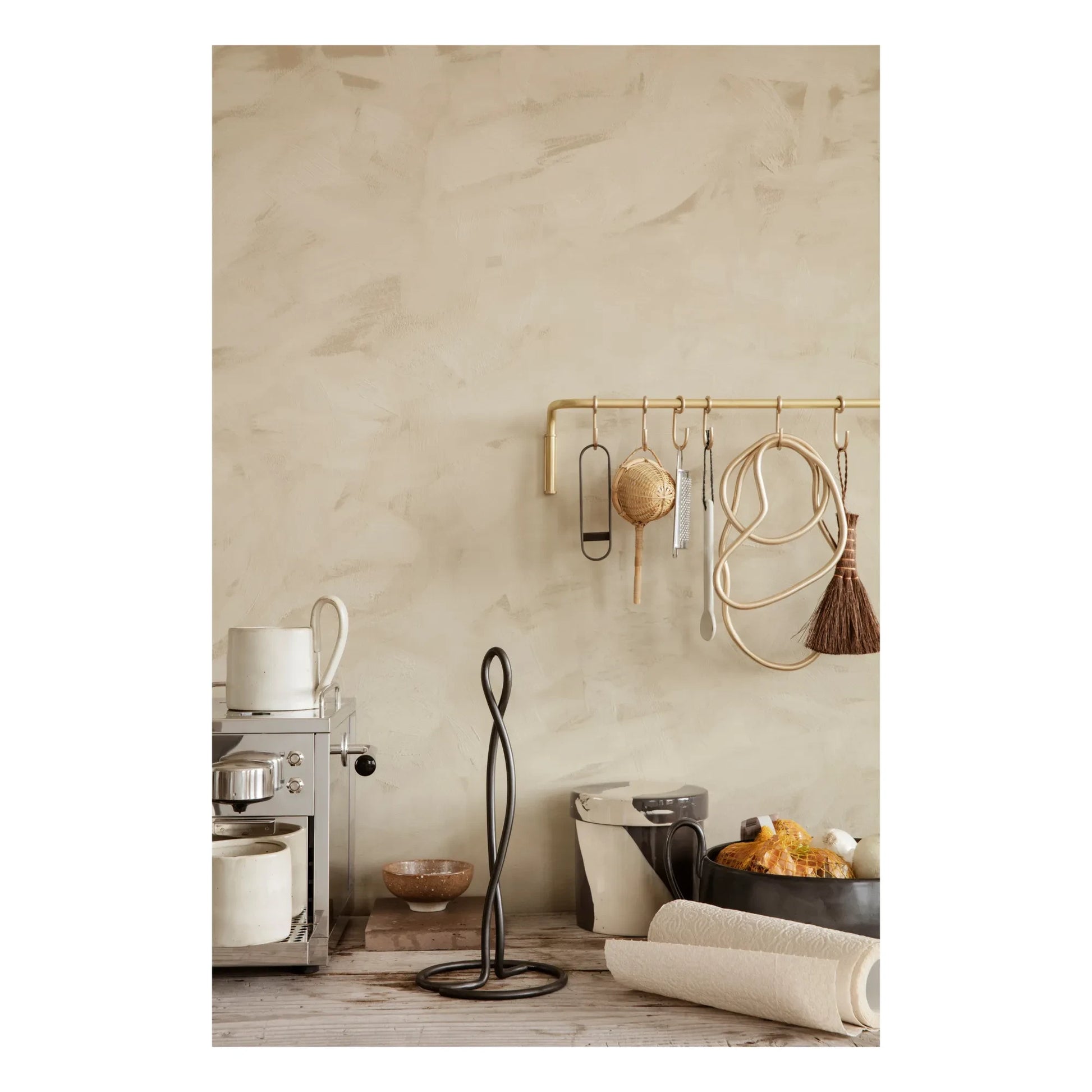 Ferm Living - Curvature Kitchen Roll Holder | Black