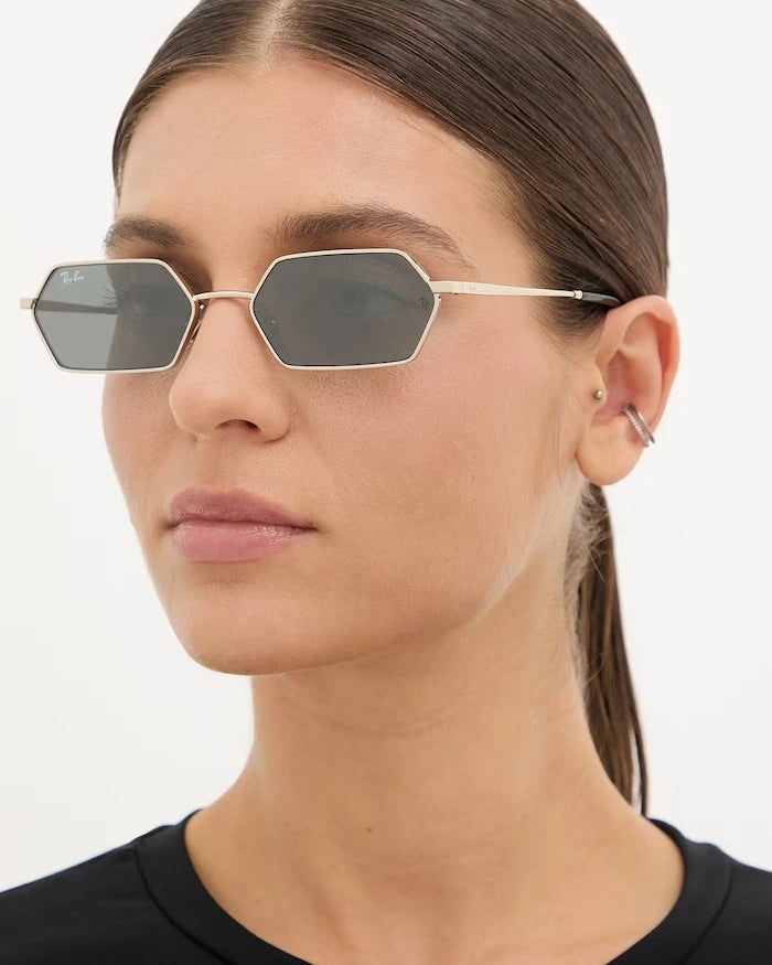 Ray-Ban güneş gözlükleri