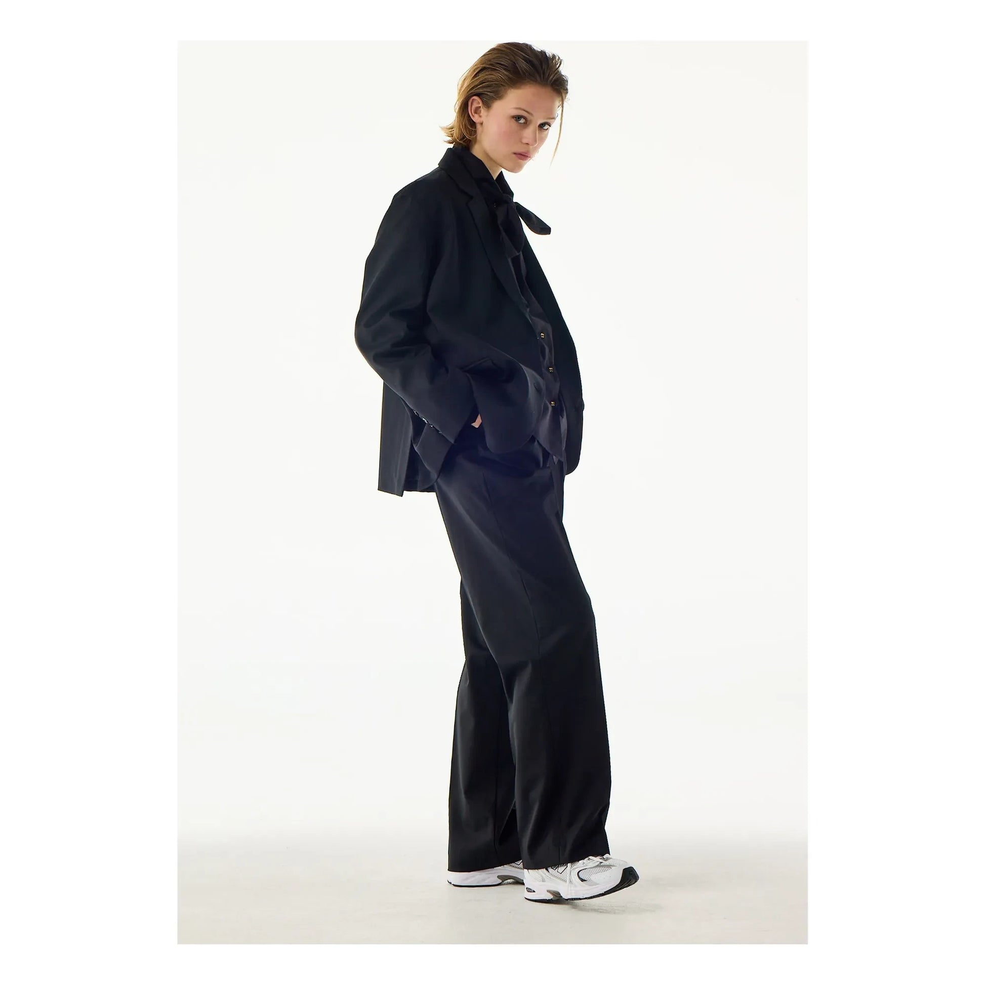 BELLEPIECE - Tailoring London Virgin Wool Jacket | Black
