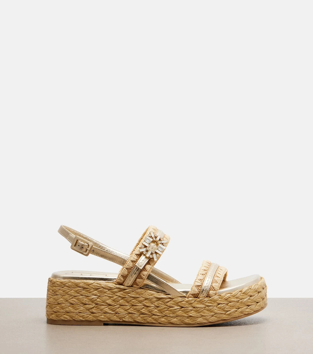 Roger Vivier - صنادل إسبادريل بكعب ويدج مزينة