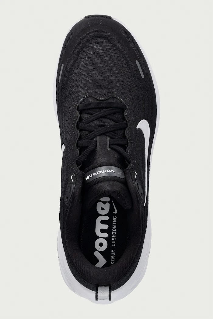 Nike erkek koşu ayakkabısı Vomero Plus