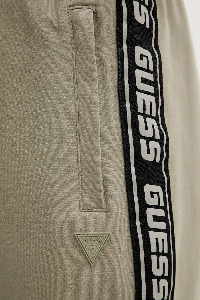 Guess Kısa Şort