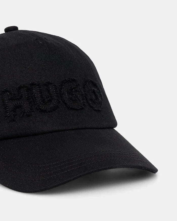Памучна шапка с козирка HUGO