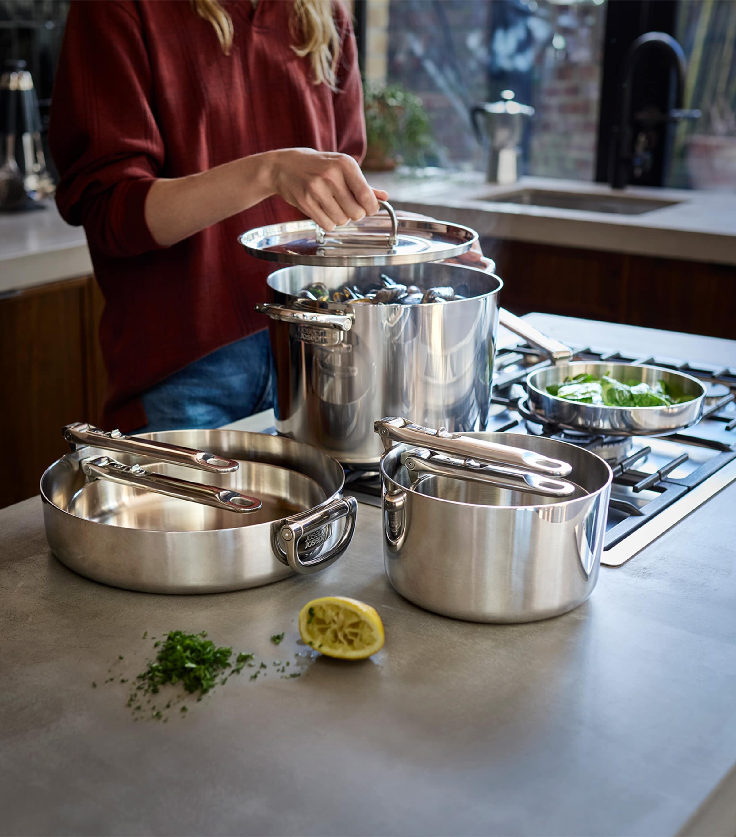 Space Steel Folding-Handle 6-Piece Cookware Set