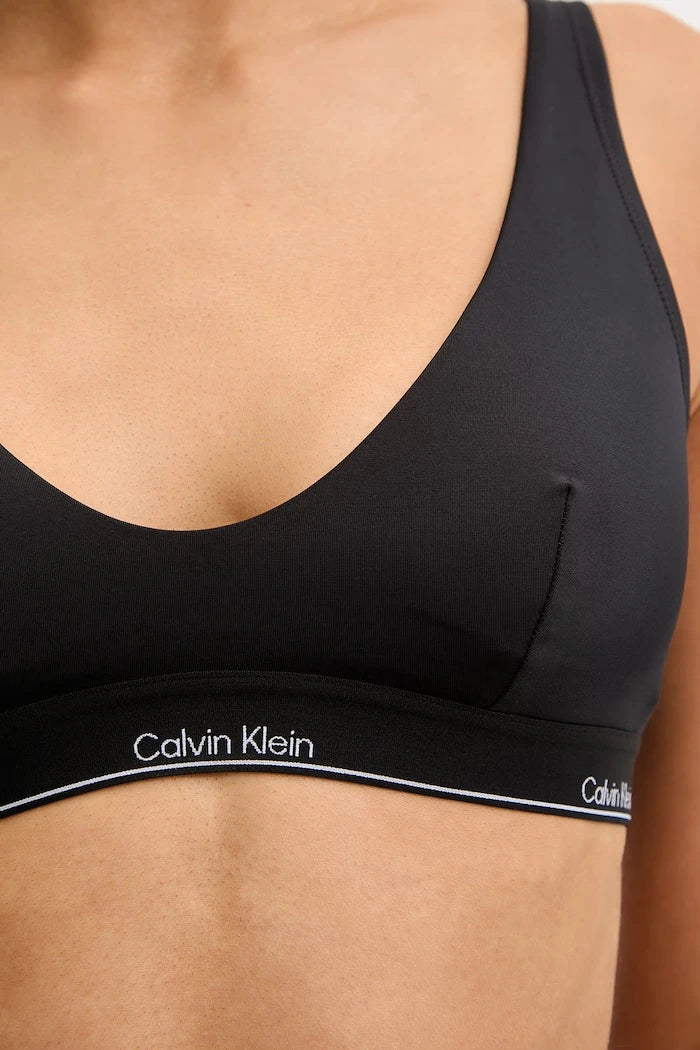 Calvin Klein kadın bikini üstü