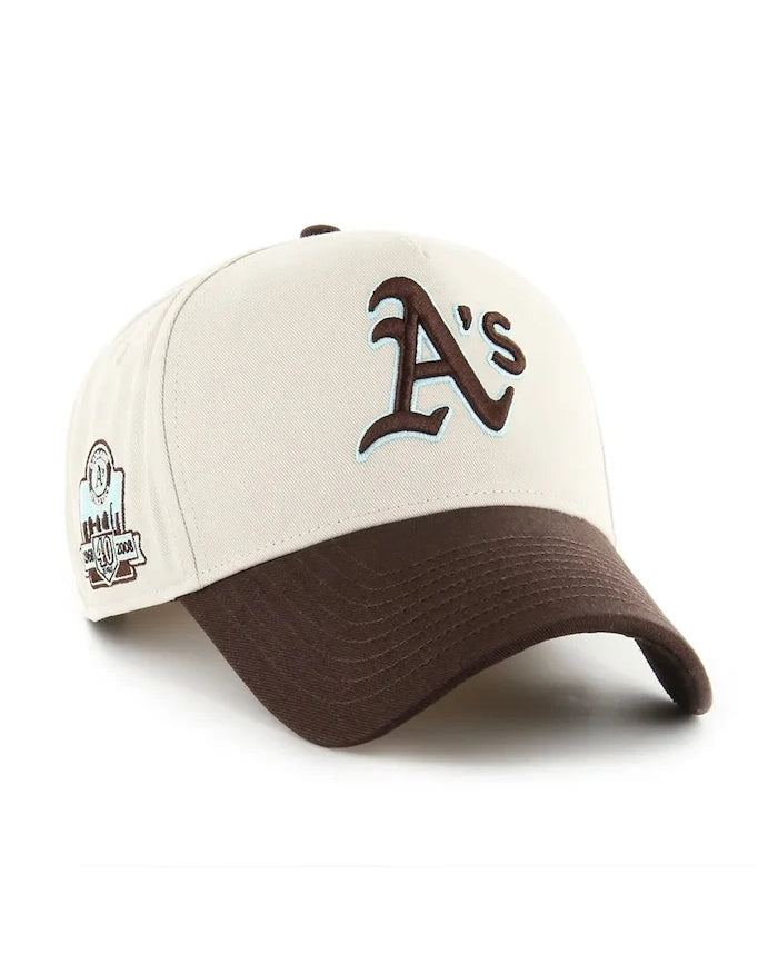 Памучна шапка с козирка 47 brand MLB Athletics Sure Shot