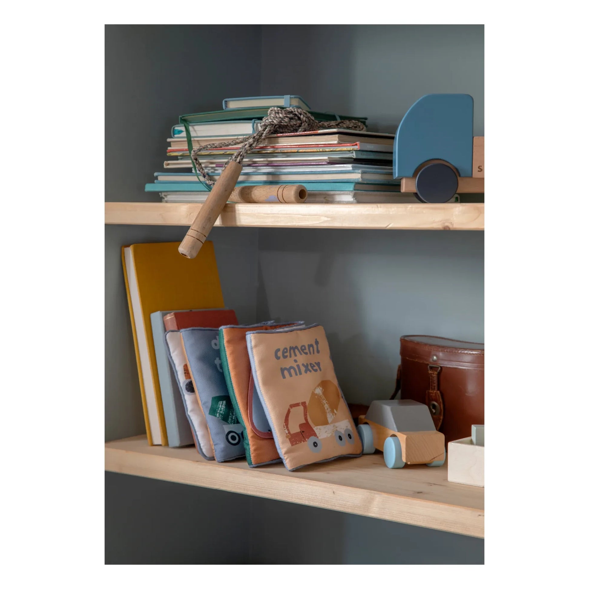 Sebra - Builders soft toy book
