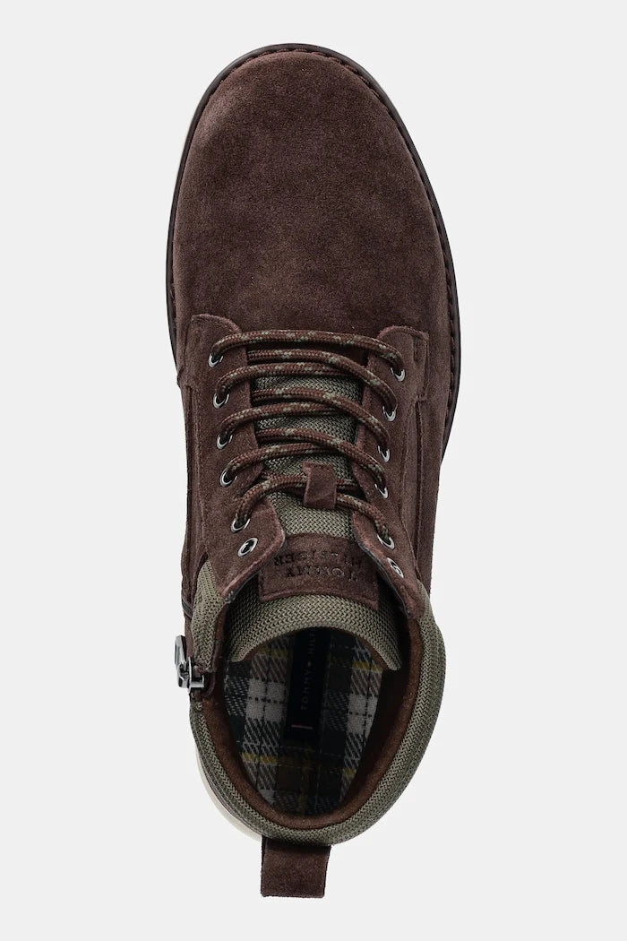 Кожени обувки Tommy Hilfiger CORPORATE W SUEDE LACE BOOT