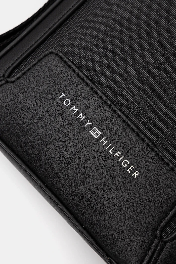 Чанта през рамо Tommy Hilfiger