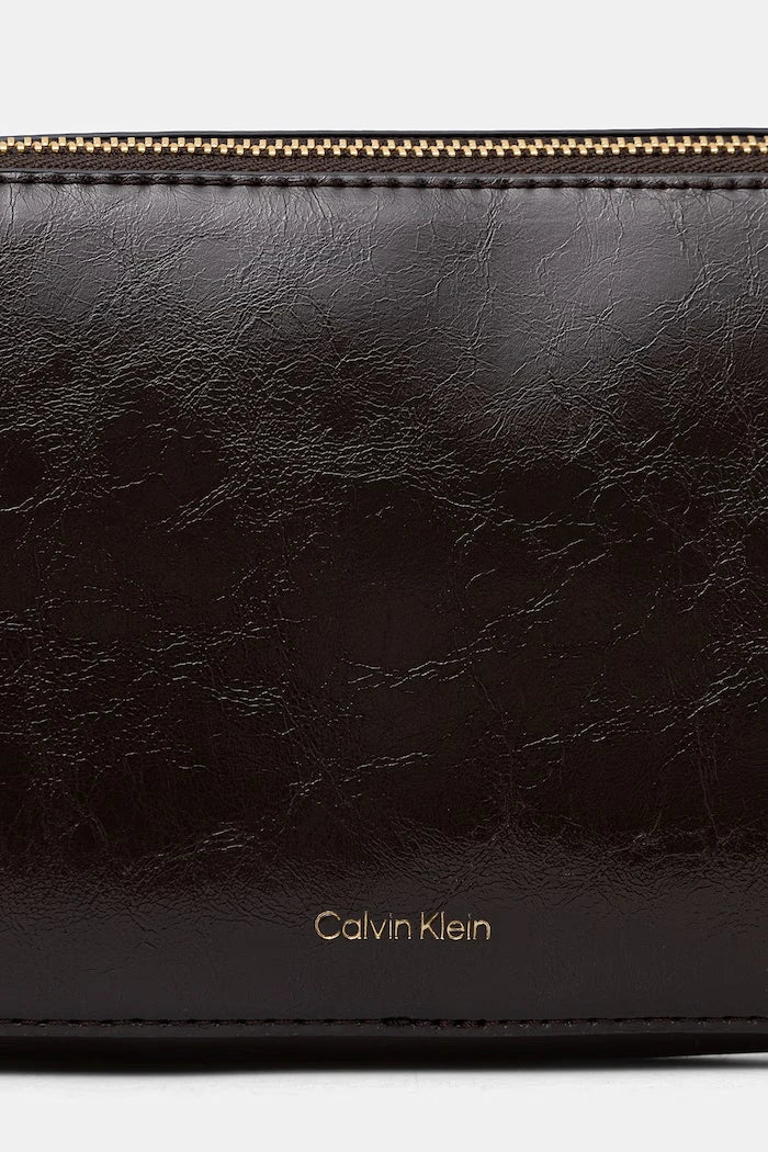 Calvin Klein чанта crossbody дамска