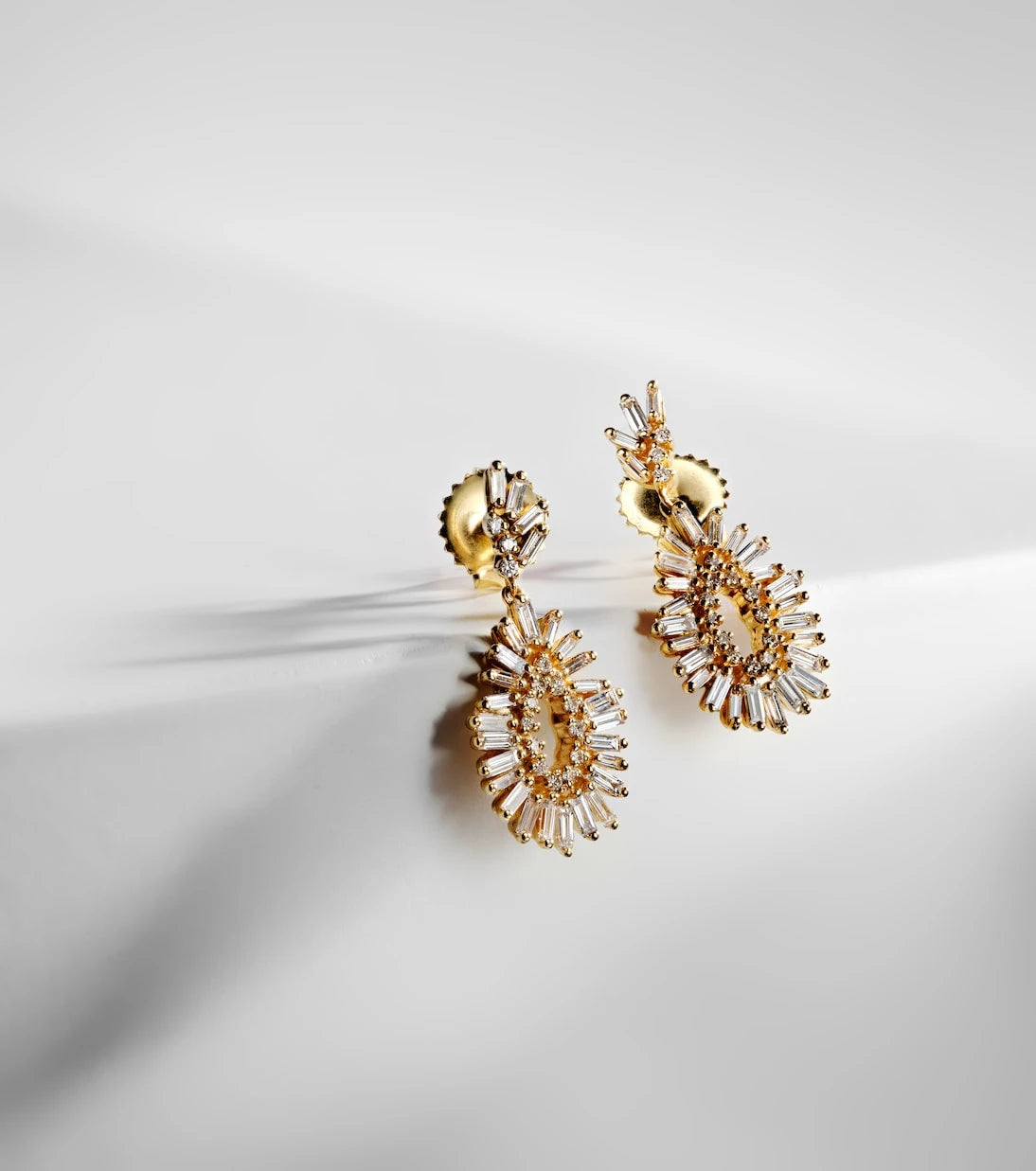 Suzanne Kalan - 18kt gold earrings with diamonds