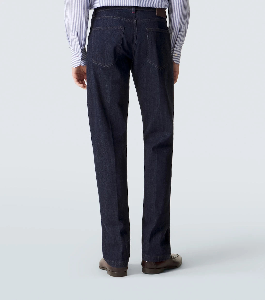Kiton - بنطلون جينز بقصة ضيقة
