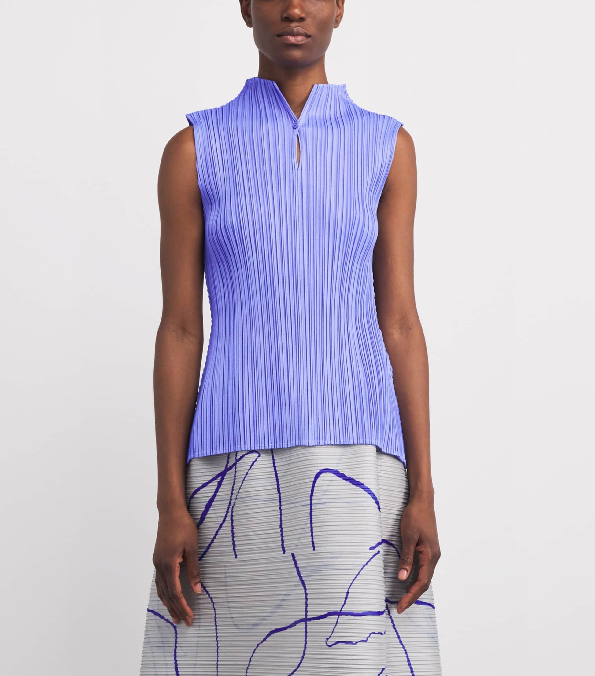 Mellow Pleats Top SAXE BLUE