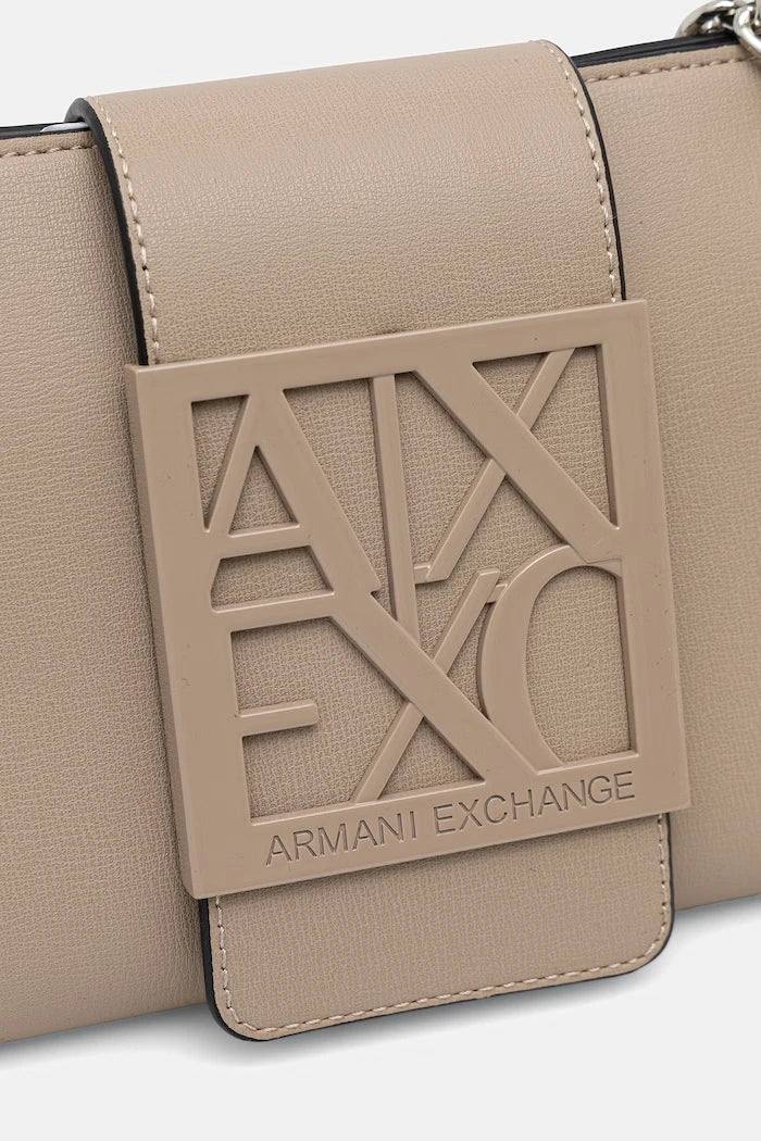 Armani Exchange ayarlanabilir askılı kadın suni deri çanta