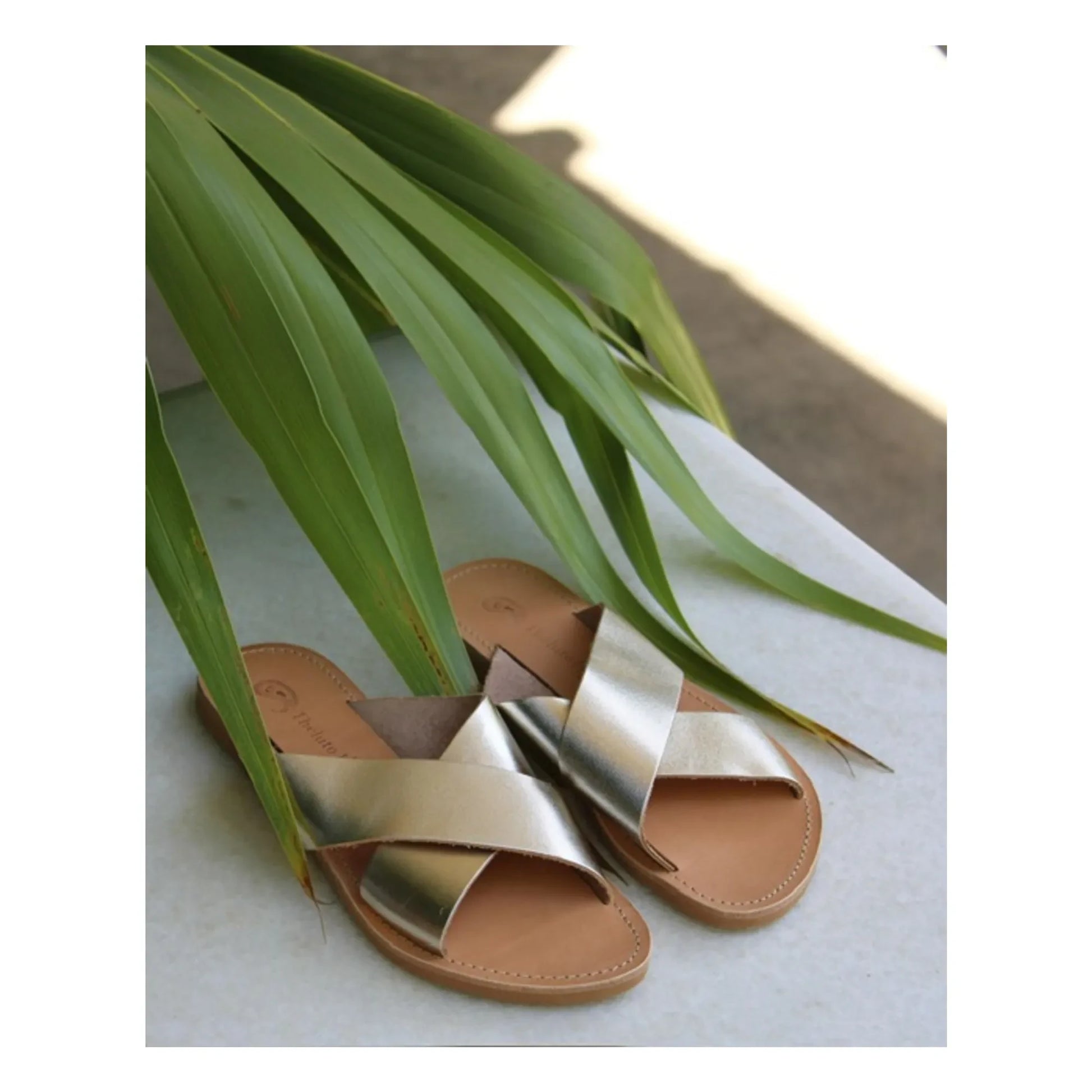 Théluto - Gaelle Metallic Mules | Gold