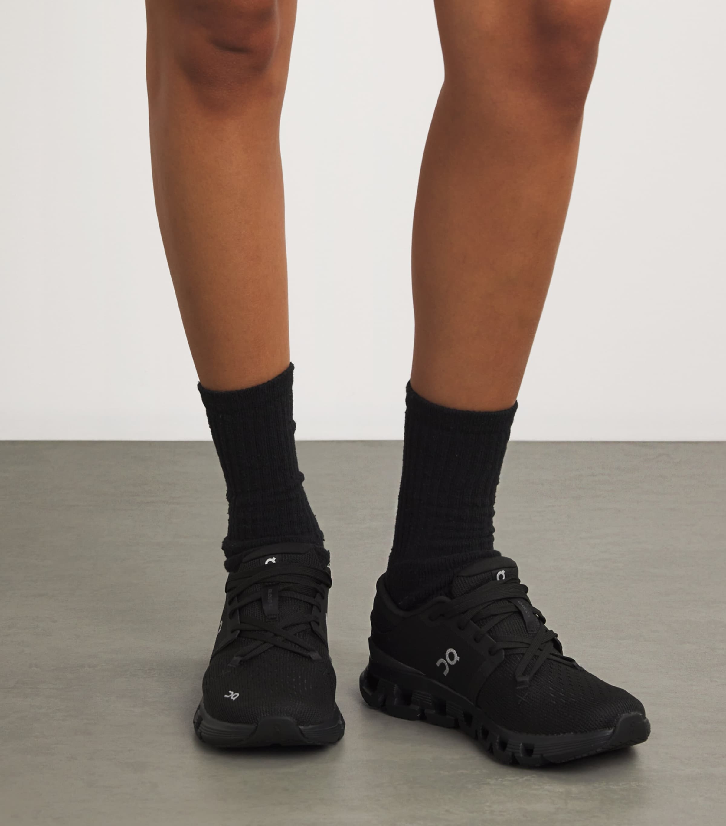 Black Cloud X 4 Trainers