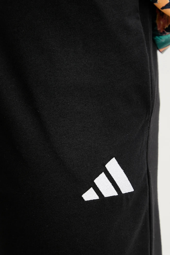 Спортен панталон adidas Essential