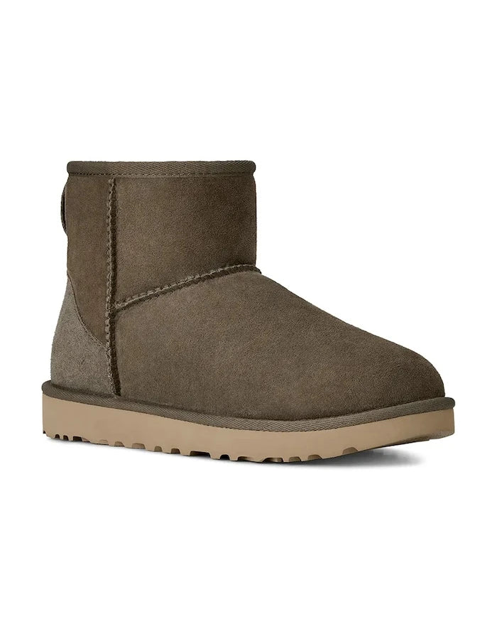 Velur UGG W Classic Mini II