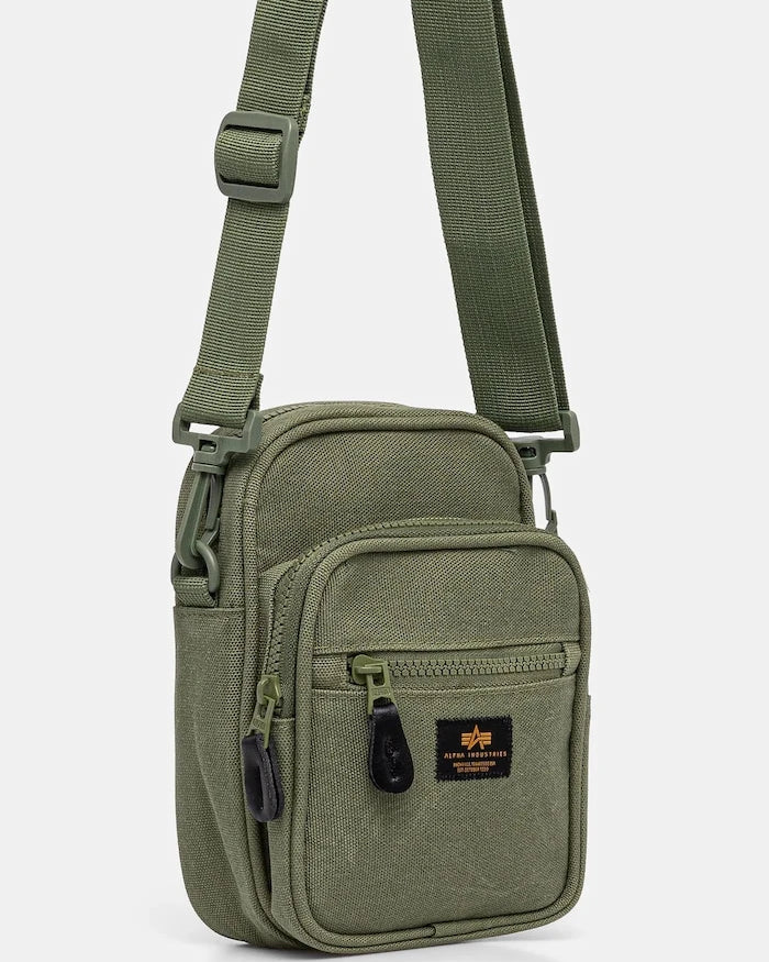Чанта през рамо Alpha Industries Label Messenger Bag S