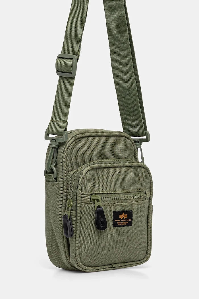 Чанта през рамо Alpha Industries Label Messenger Bag S