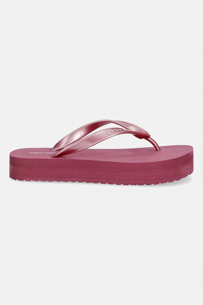 Calvin Klein kadın platform flip flop MET TPU