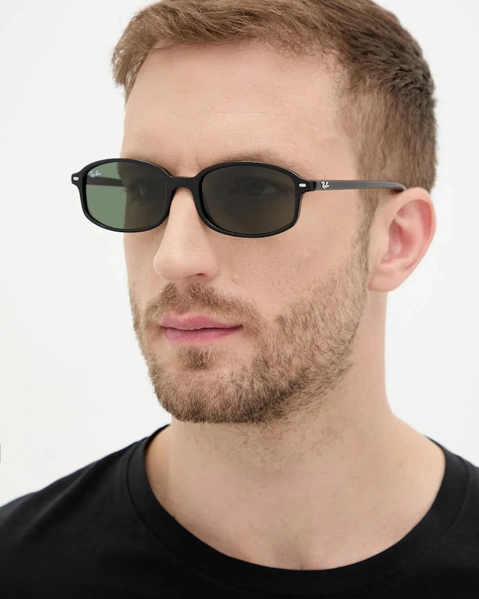Ray-Ban güneş gözlüğü