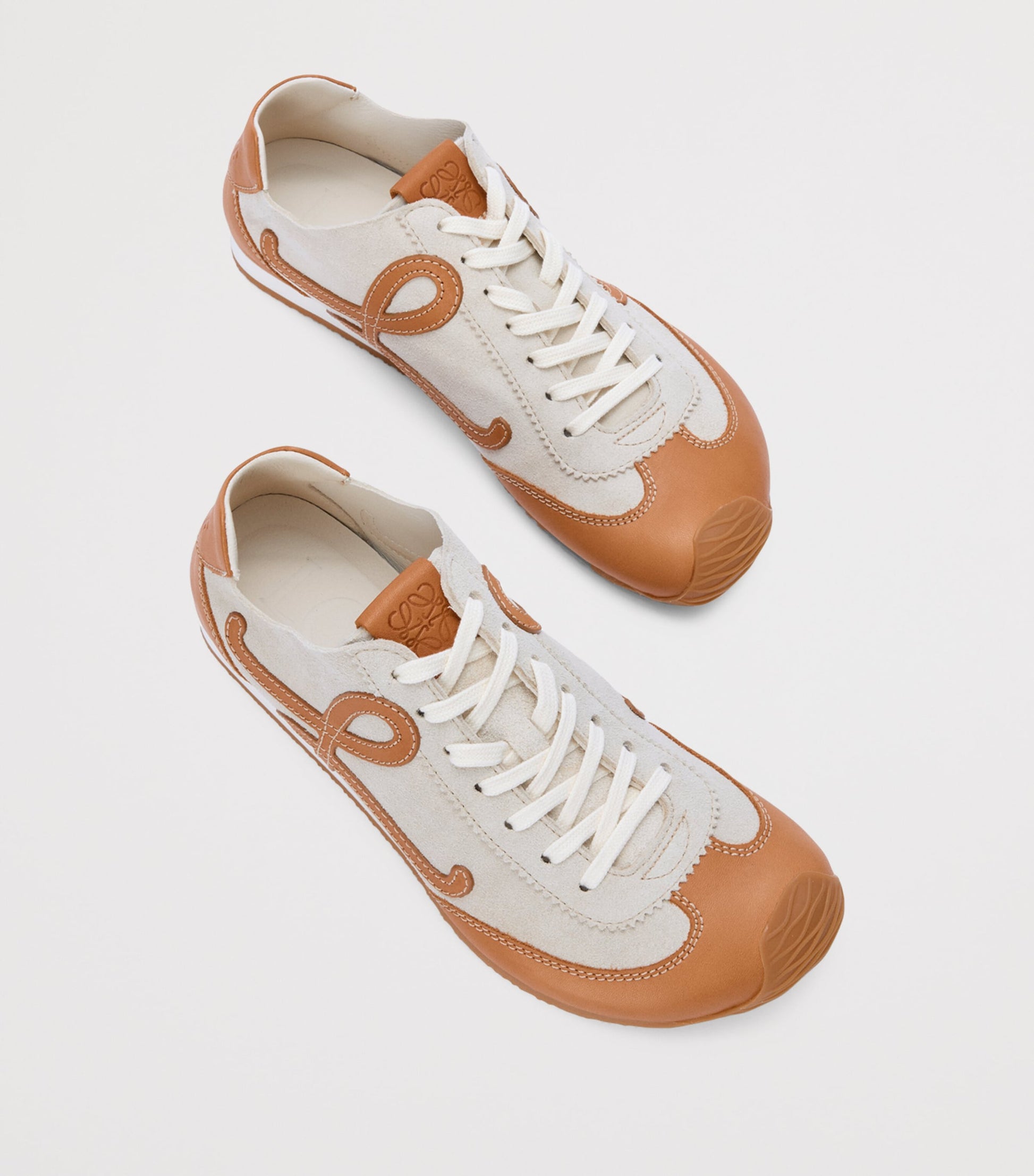 White Ballet Runner 2.0 Sneakers